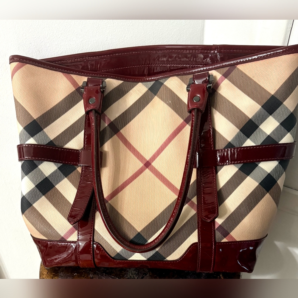 Burberry Denham Plaid Tote EUC - Picture 4 of 15